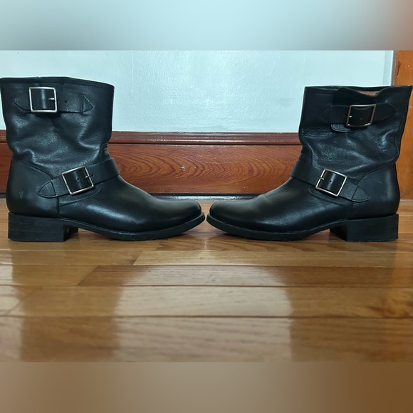 Frye Vicky Engineer Boots -  Size 10 - Picture 3 of 10